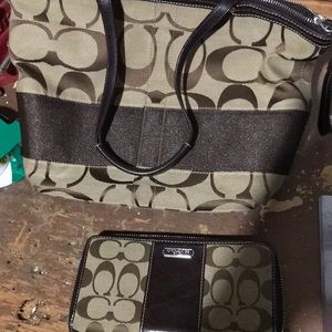 Coach purse and wallet